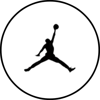 Holiday Retros Lens and Filter by Jumpman23 on Snapchat