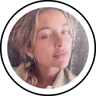 GABRIELLA ELLYSE (@gabbyabutbol) Snapchat Stories, Spotlight & Lenses